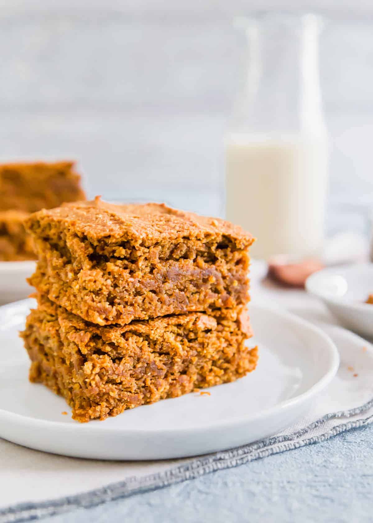 No-Fuss Vegan Gluten-Free Pumpkin Bars: Easier Than Pie